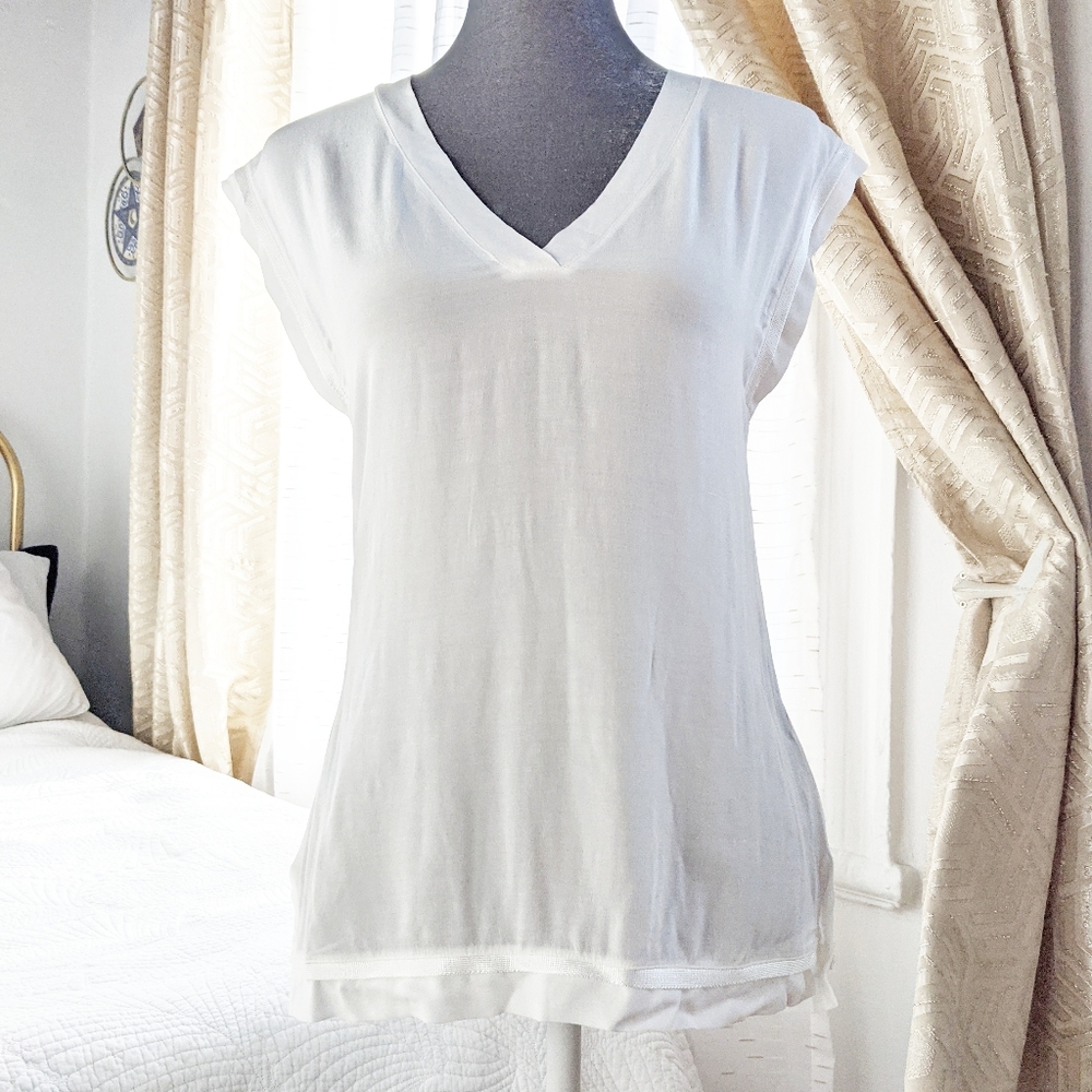 NWOT sleeveless Reiss white top